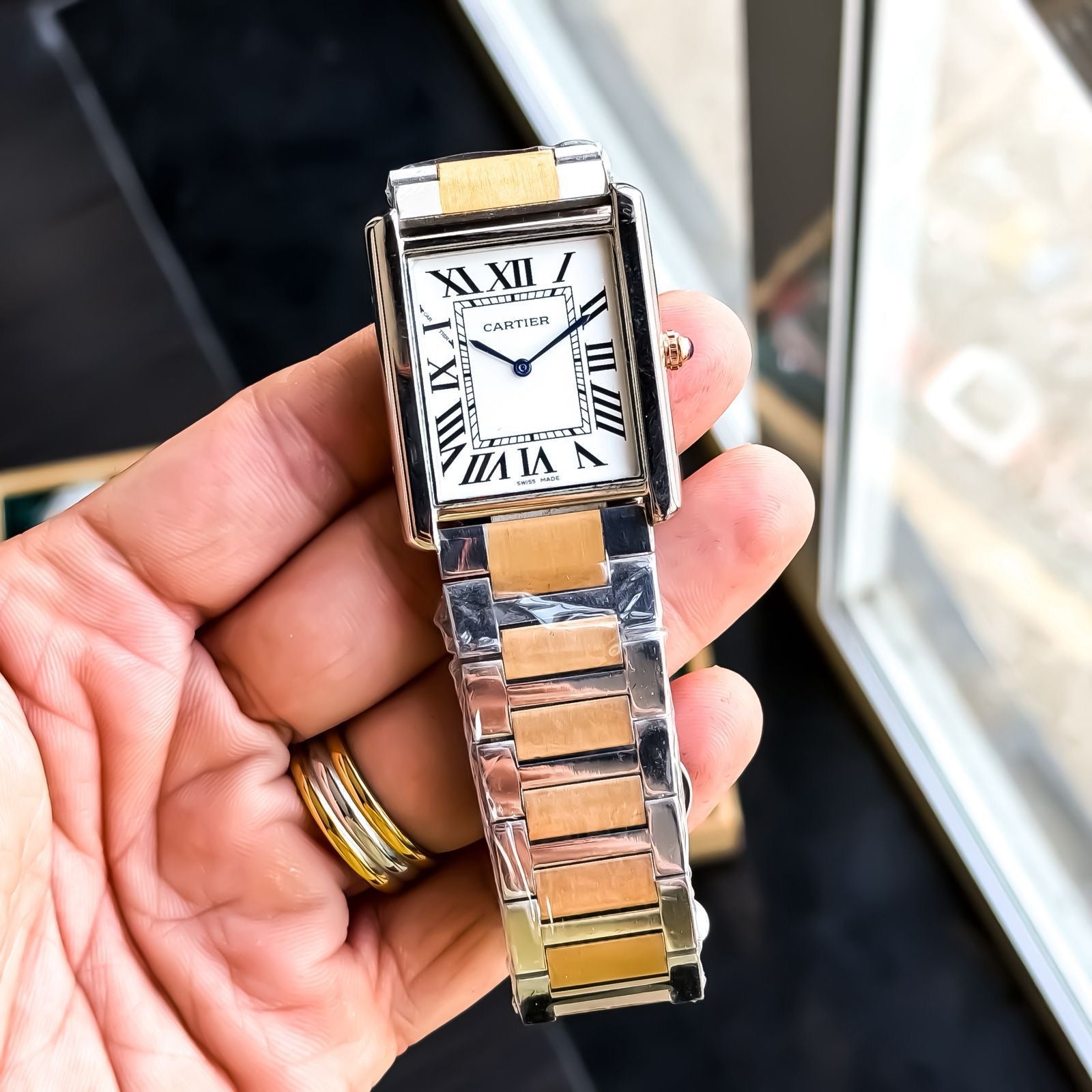 WATCH 076