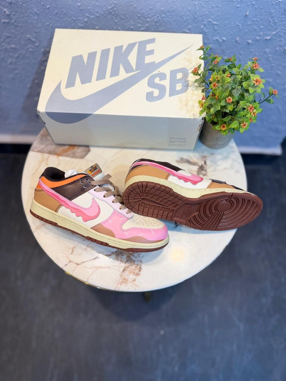 SB DUNK DUNKIN DONUTS
