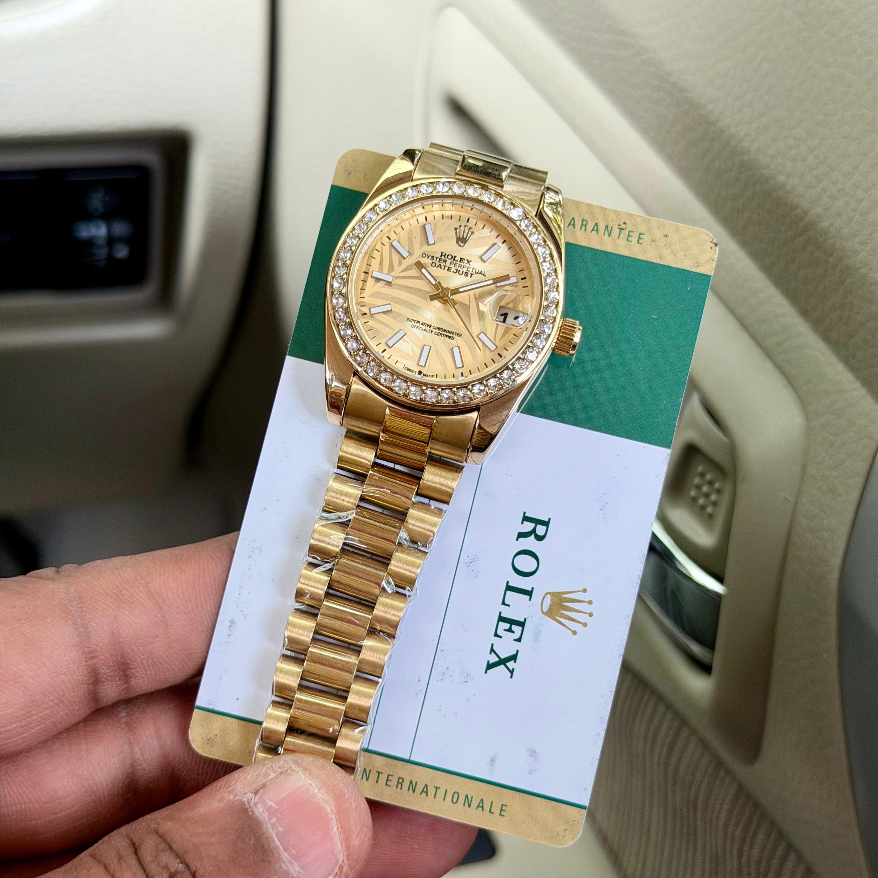 WOMEN WATCH 036