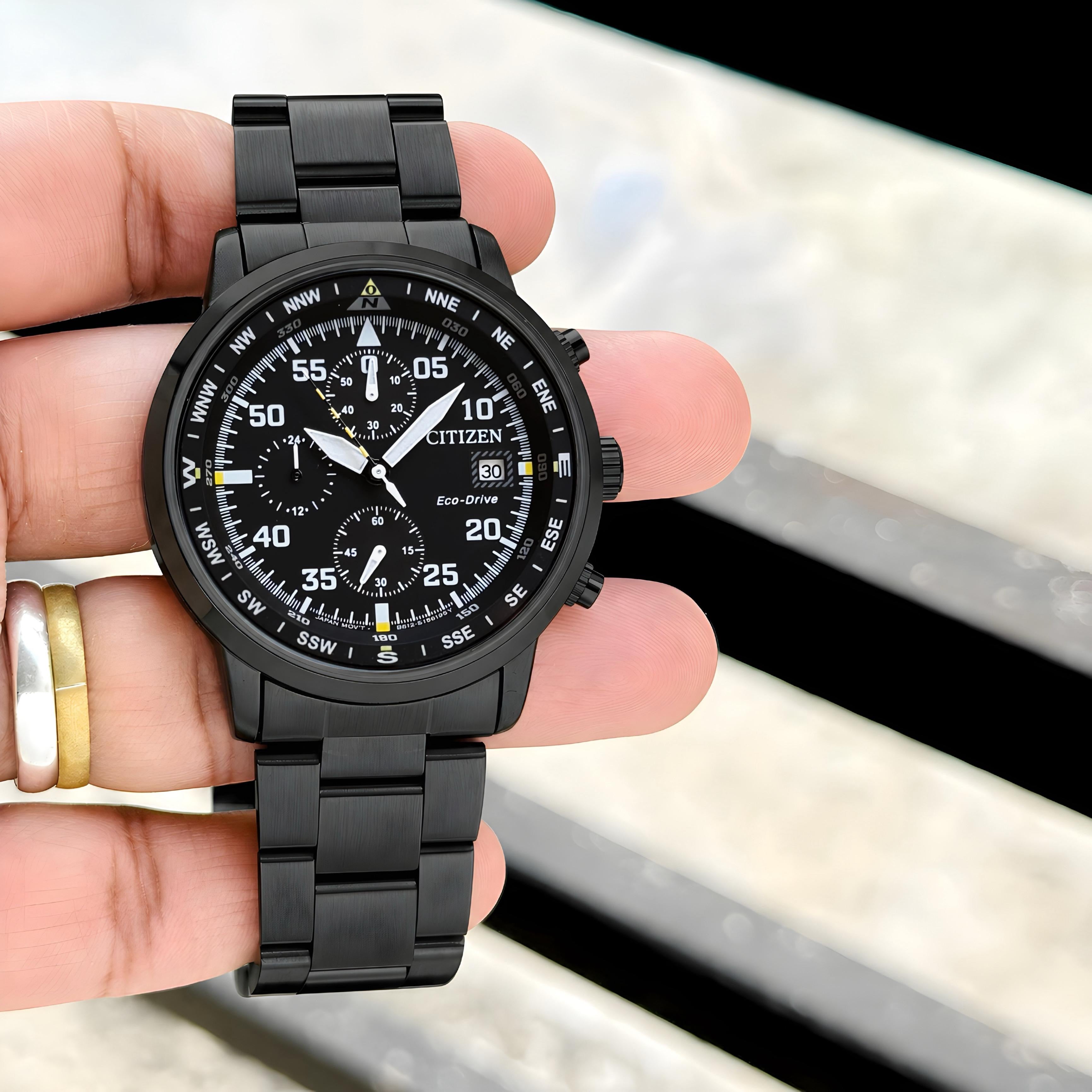 WATCH 228