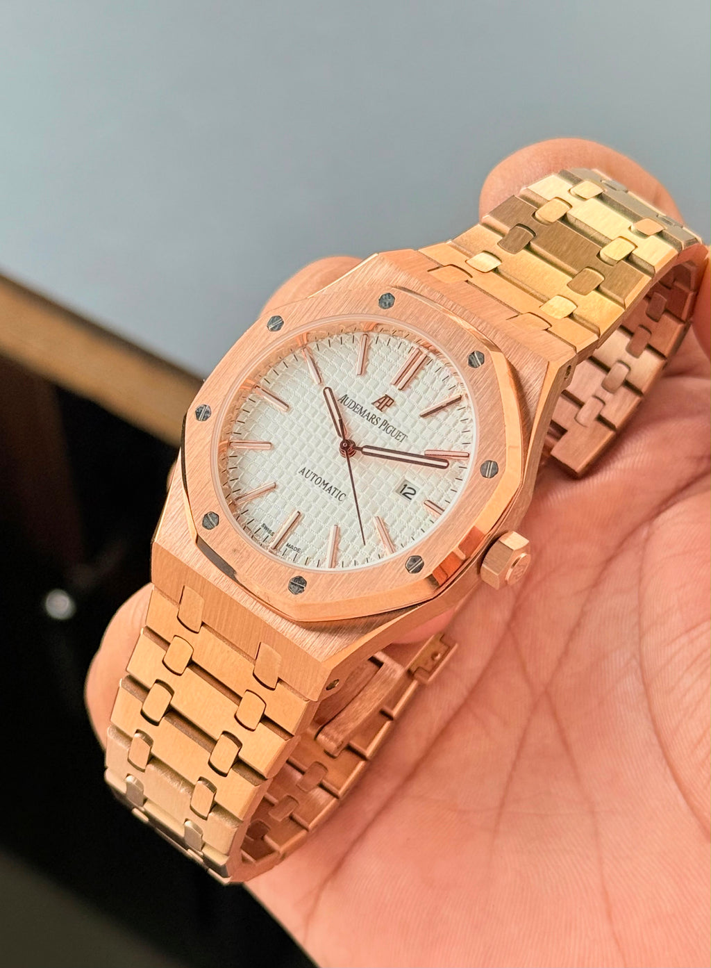 WATCH AP