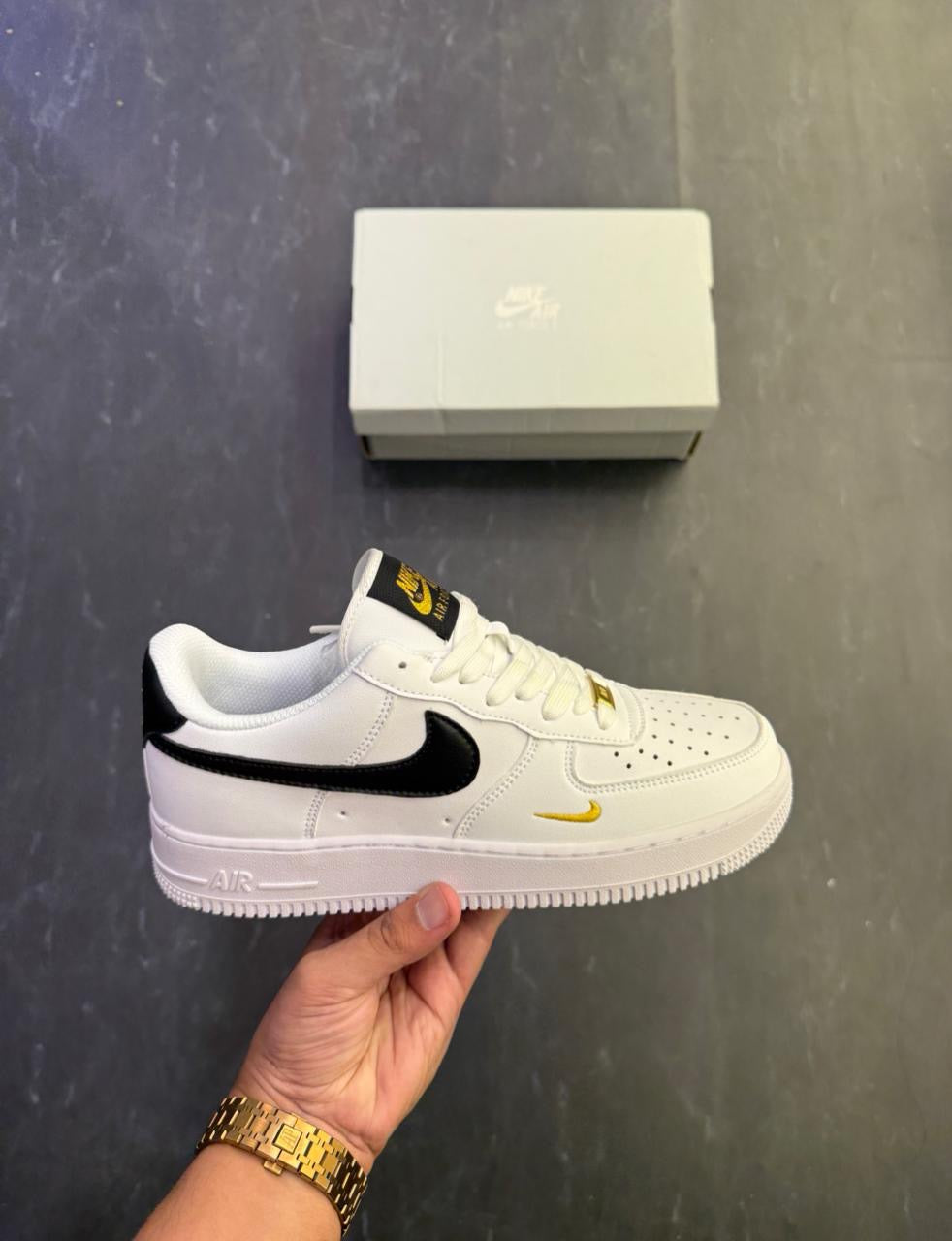 AIRFORCE ONE WHITE BLACK GOLD