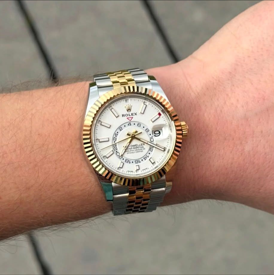WATCH SKY DWELLER
