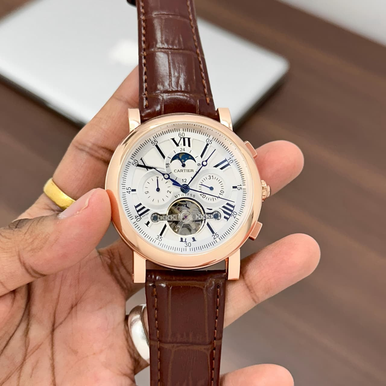 WATCH AUTOMATIC 187