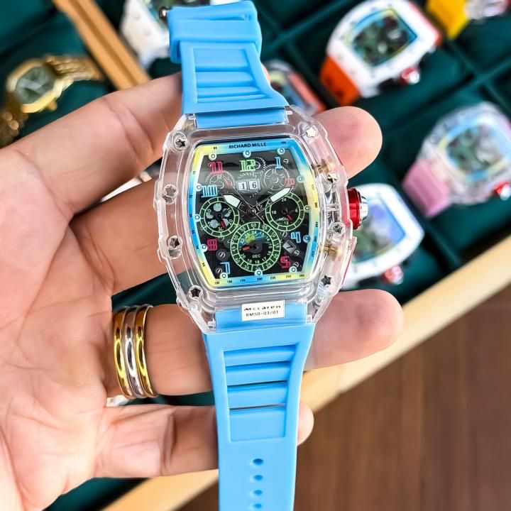 WATCH 043