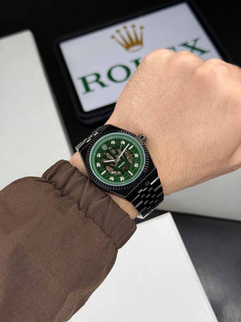 WATCH 075