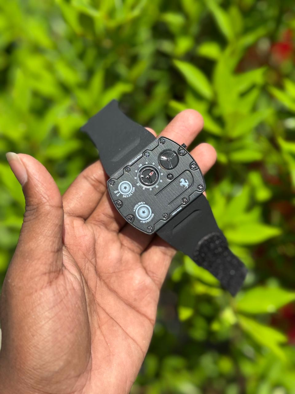 WATCH 105