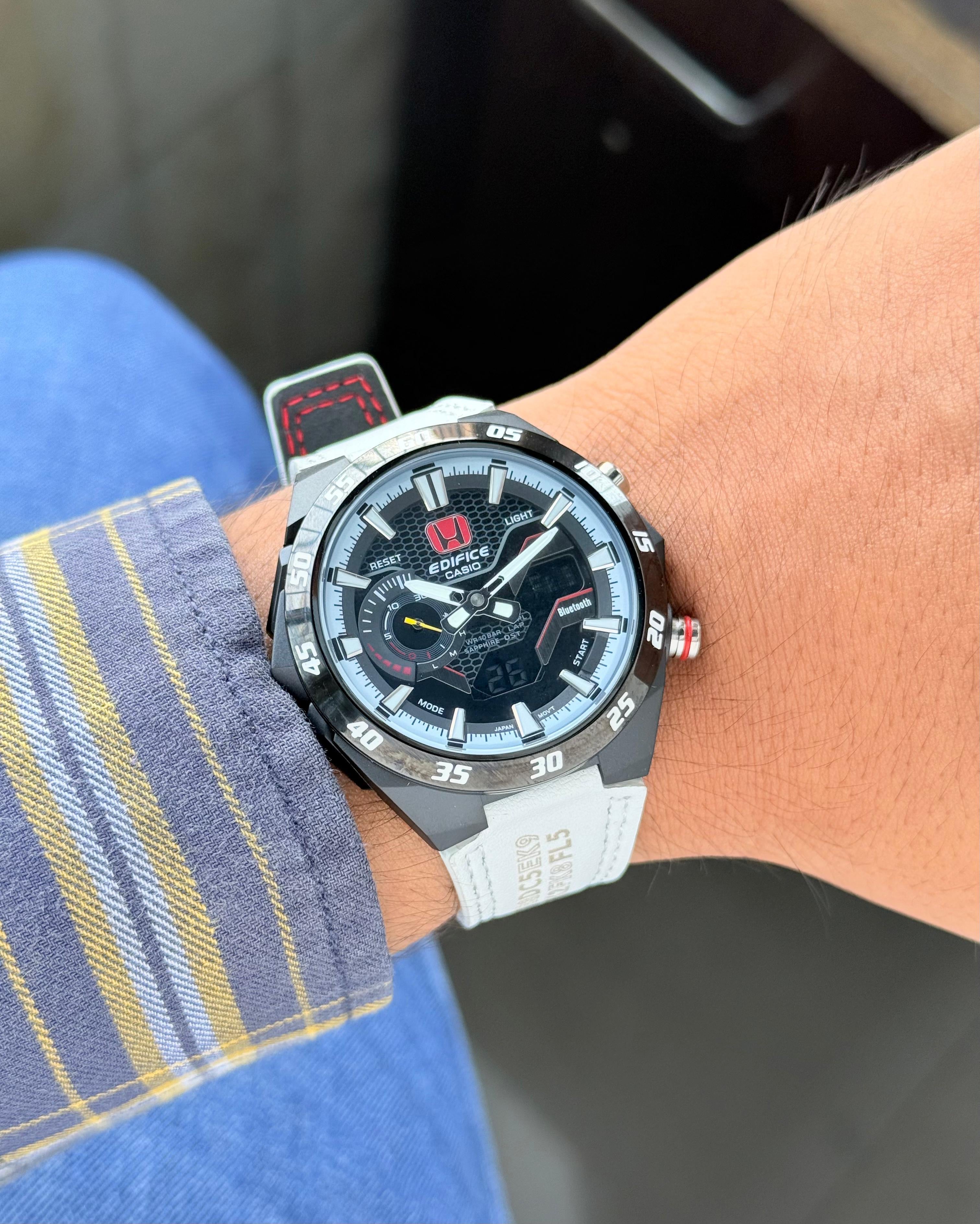 WATCH 030