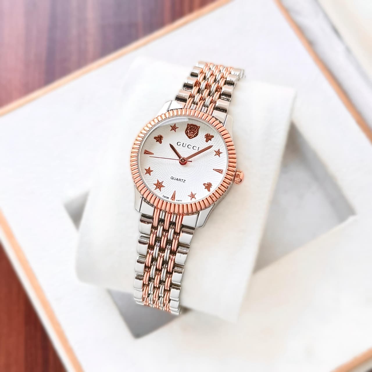 WOMEN WATCH GUCCII