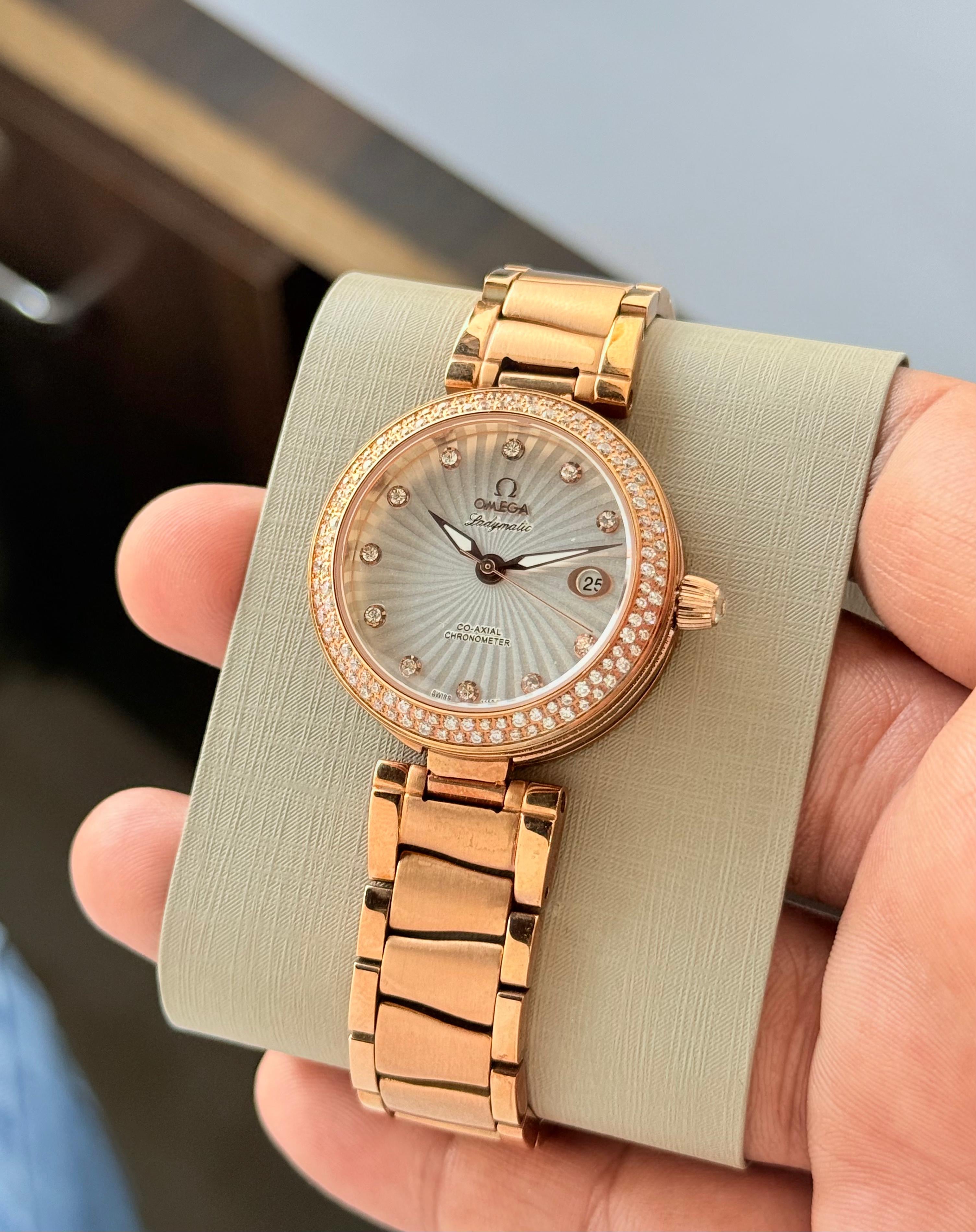 WOMEN WATCH 010