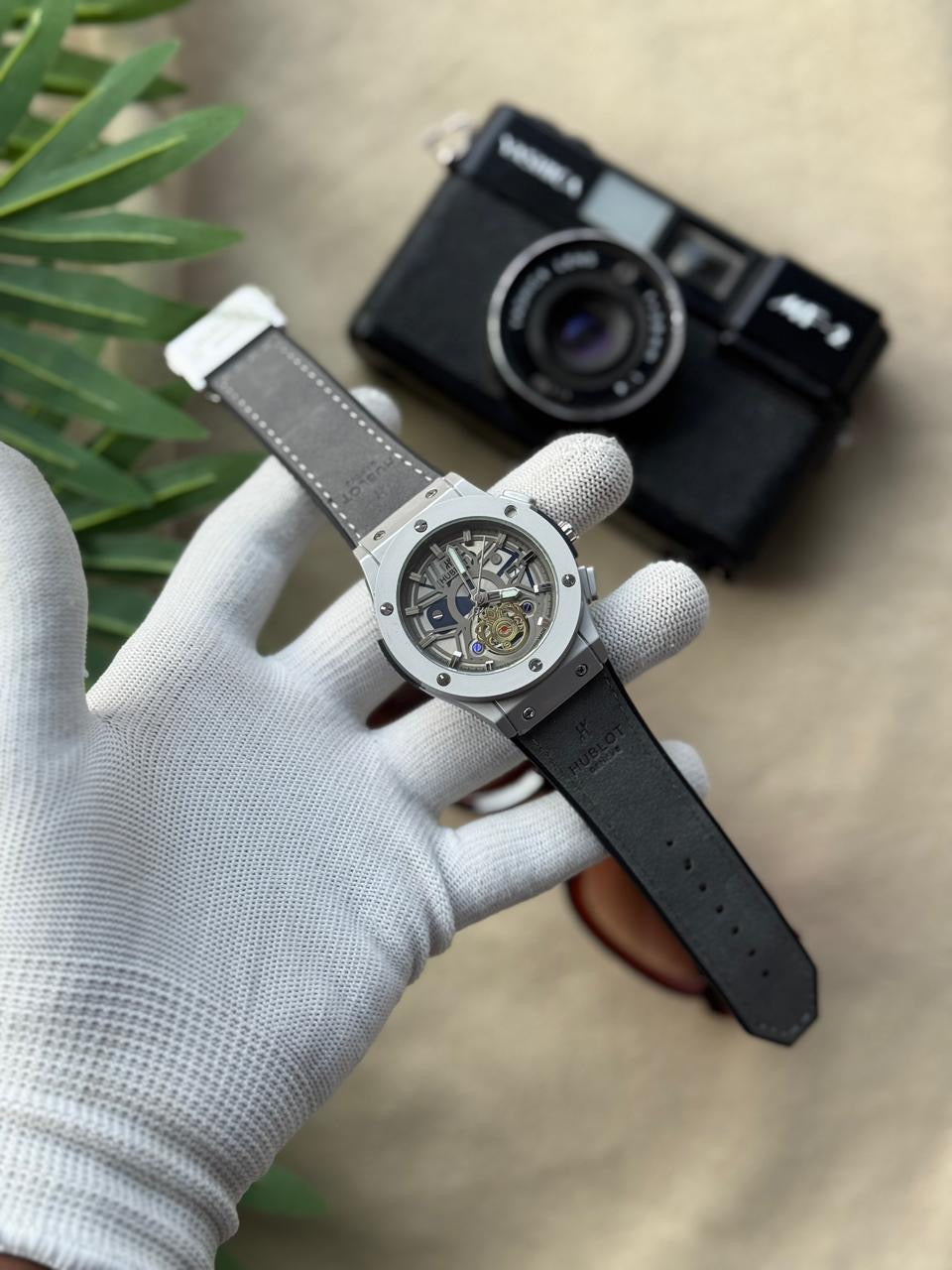 WATCH 054