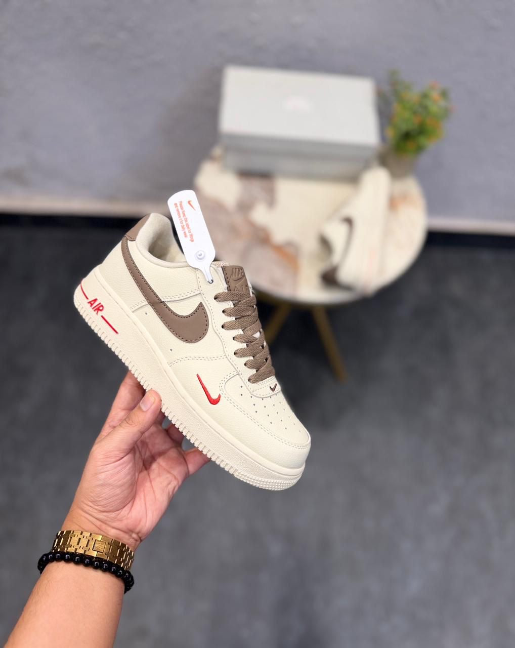 AIRFORCE BROWN SWOOSH