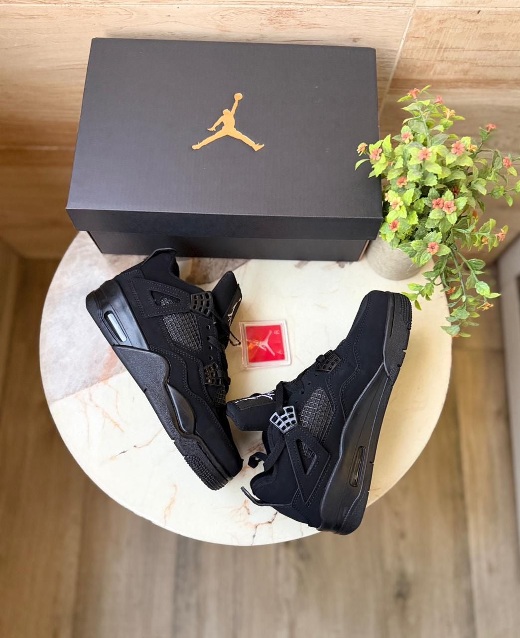 RETRO 4 BLACK CAT