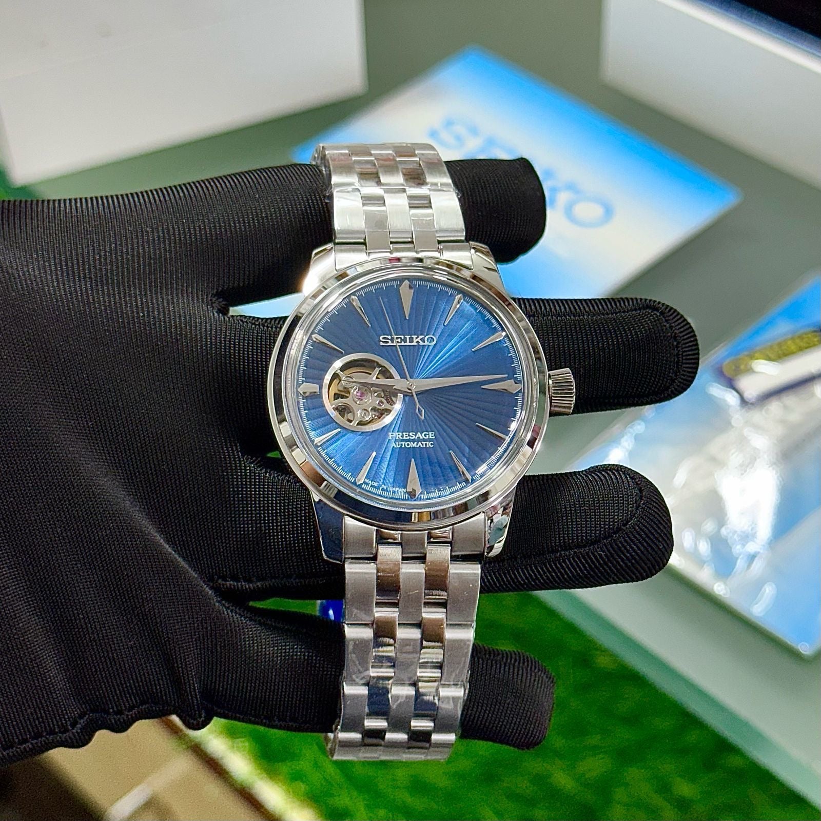 WATCH 072