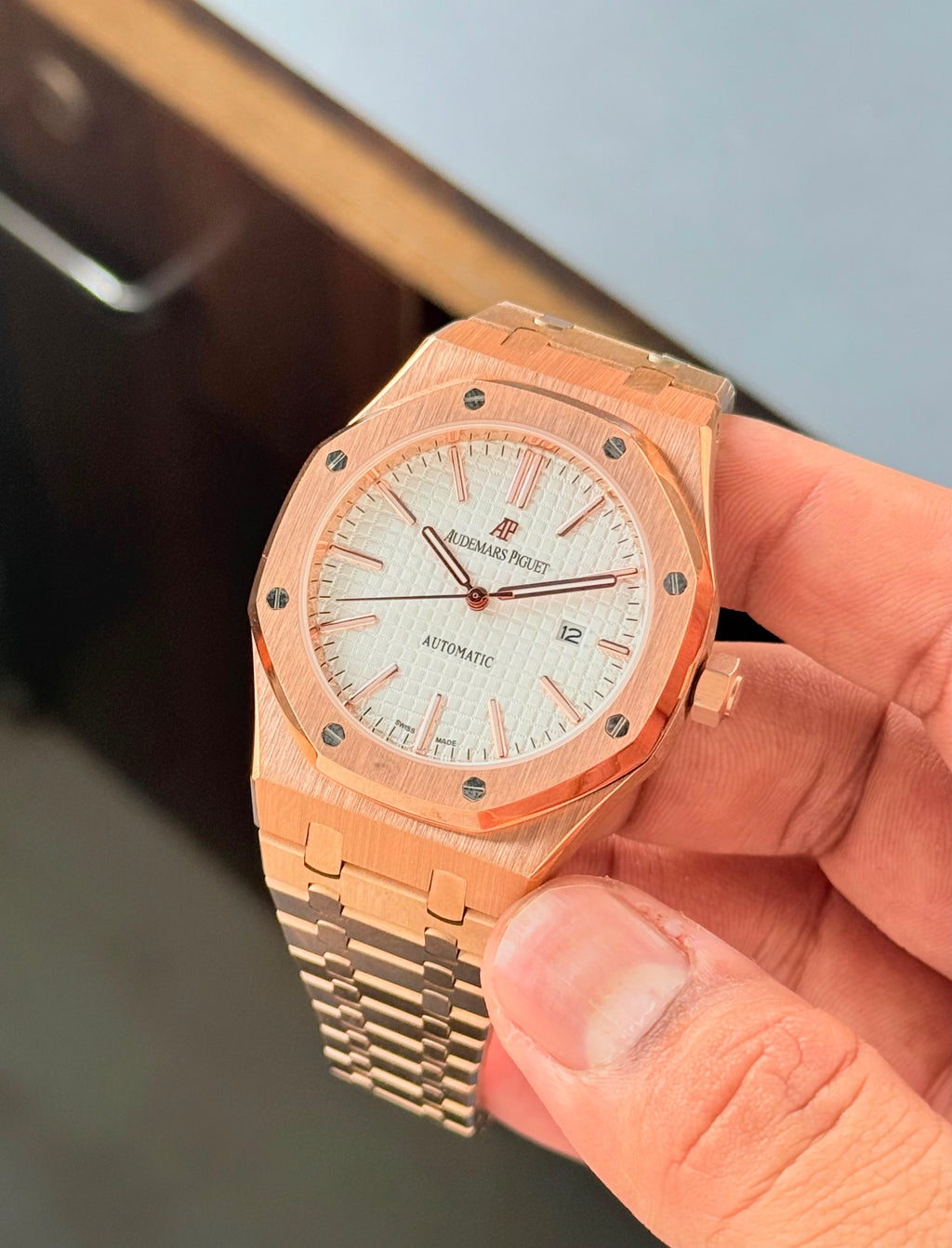 WATCH AP