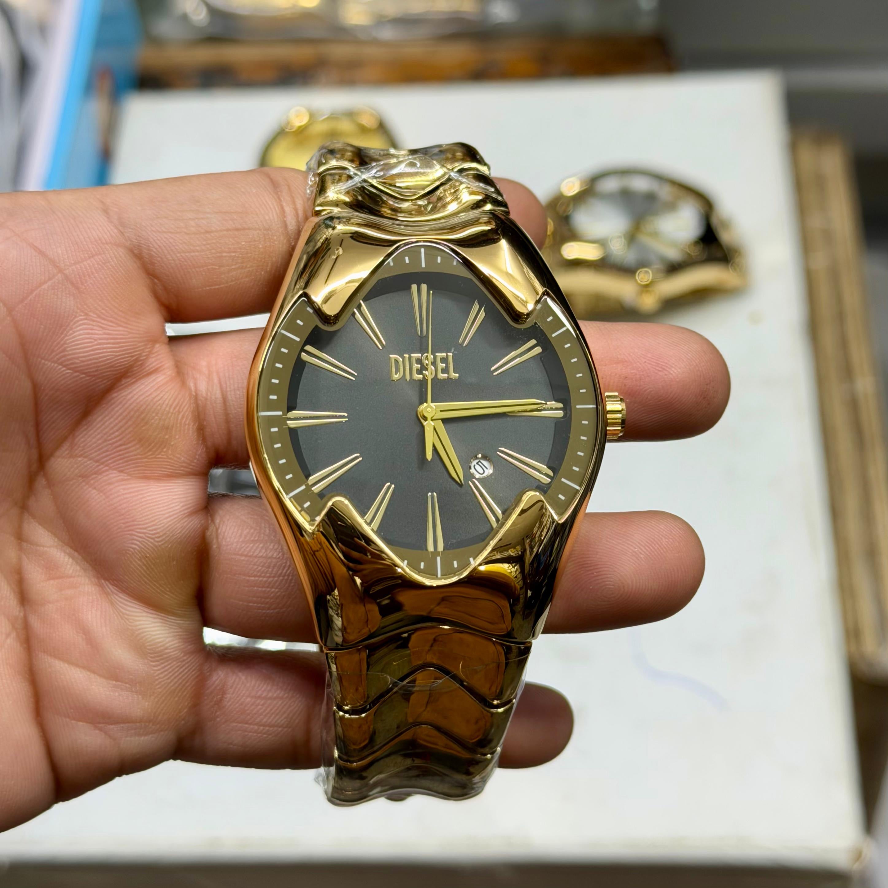 WATCH DZ4659