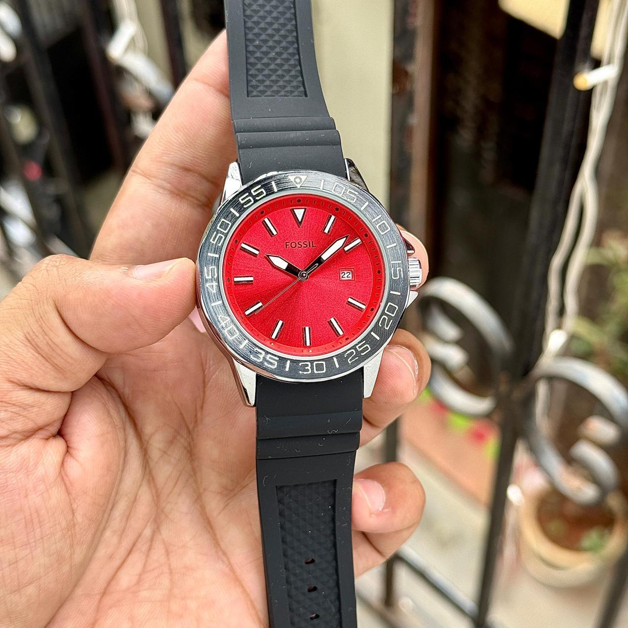 WATCH 007