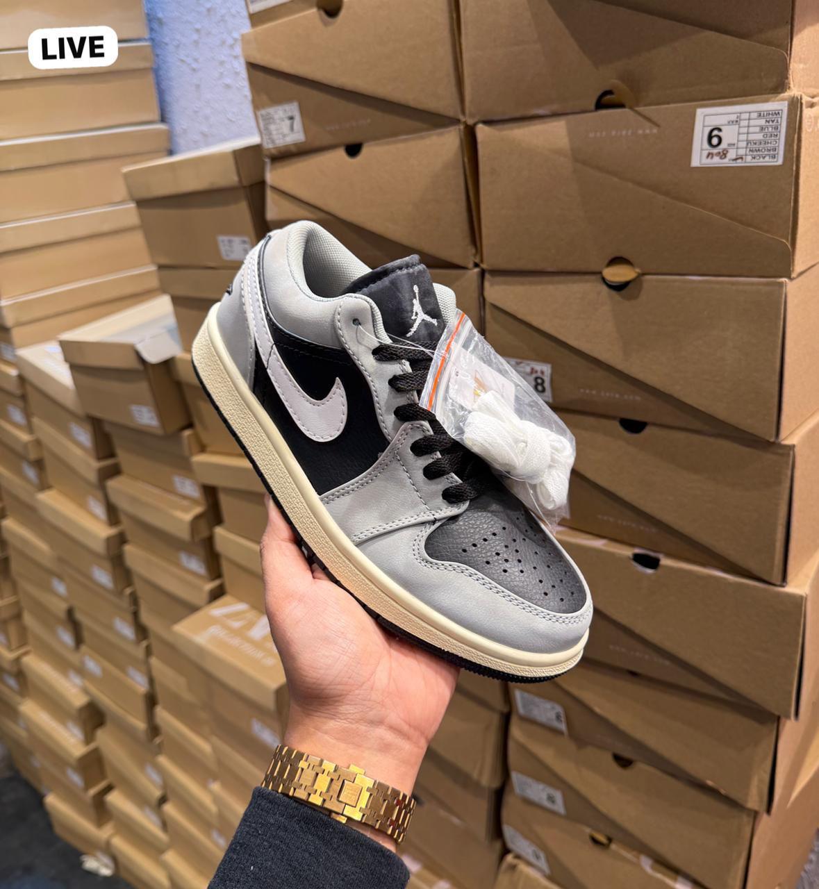 RETRO 1 lOW REVERSE SHADOW