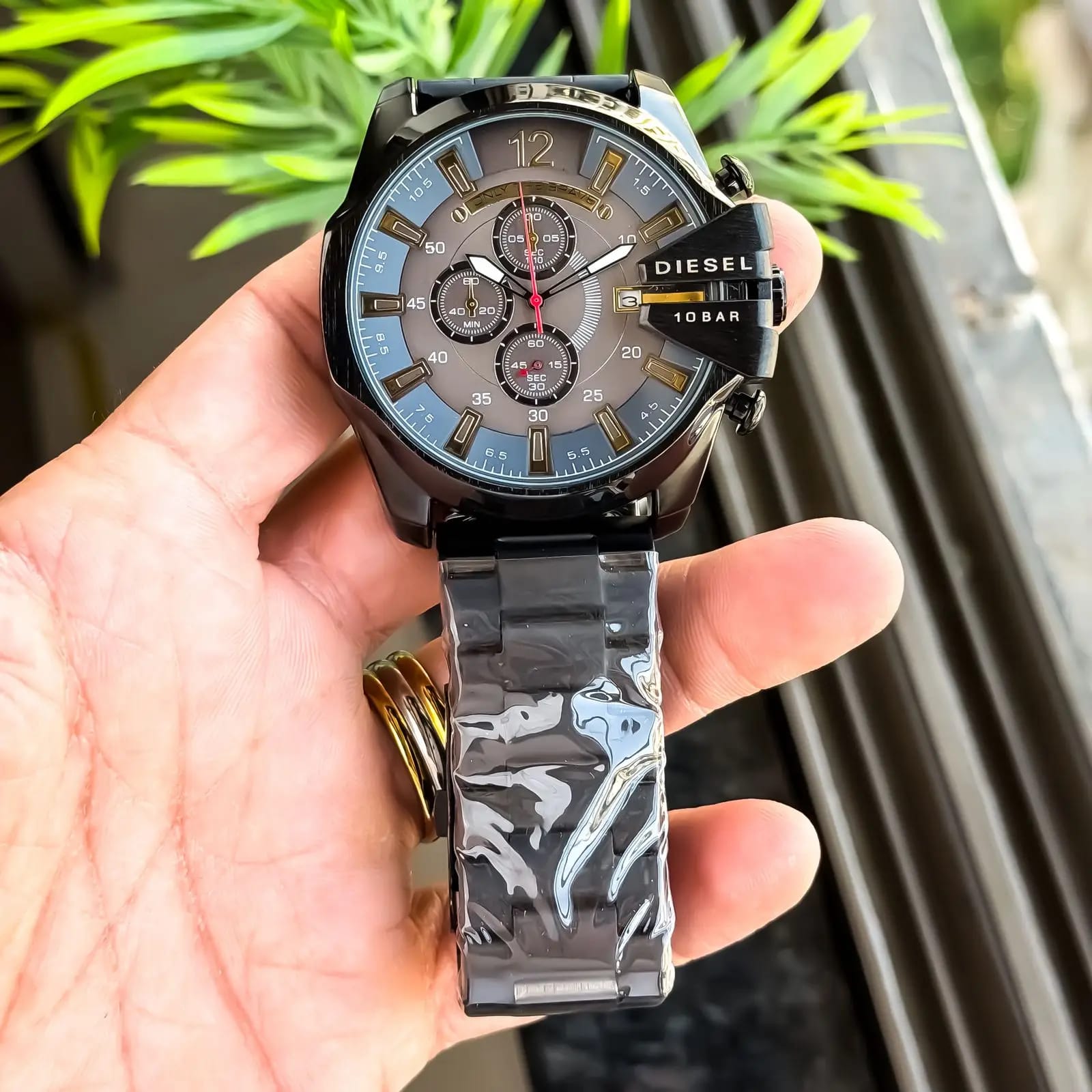 WATCH 10BAR