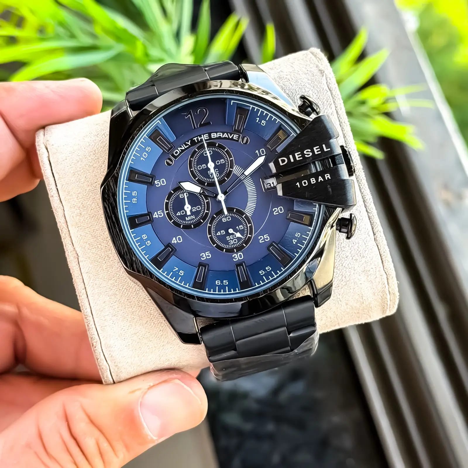 WATCH 10BAR