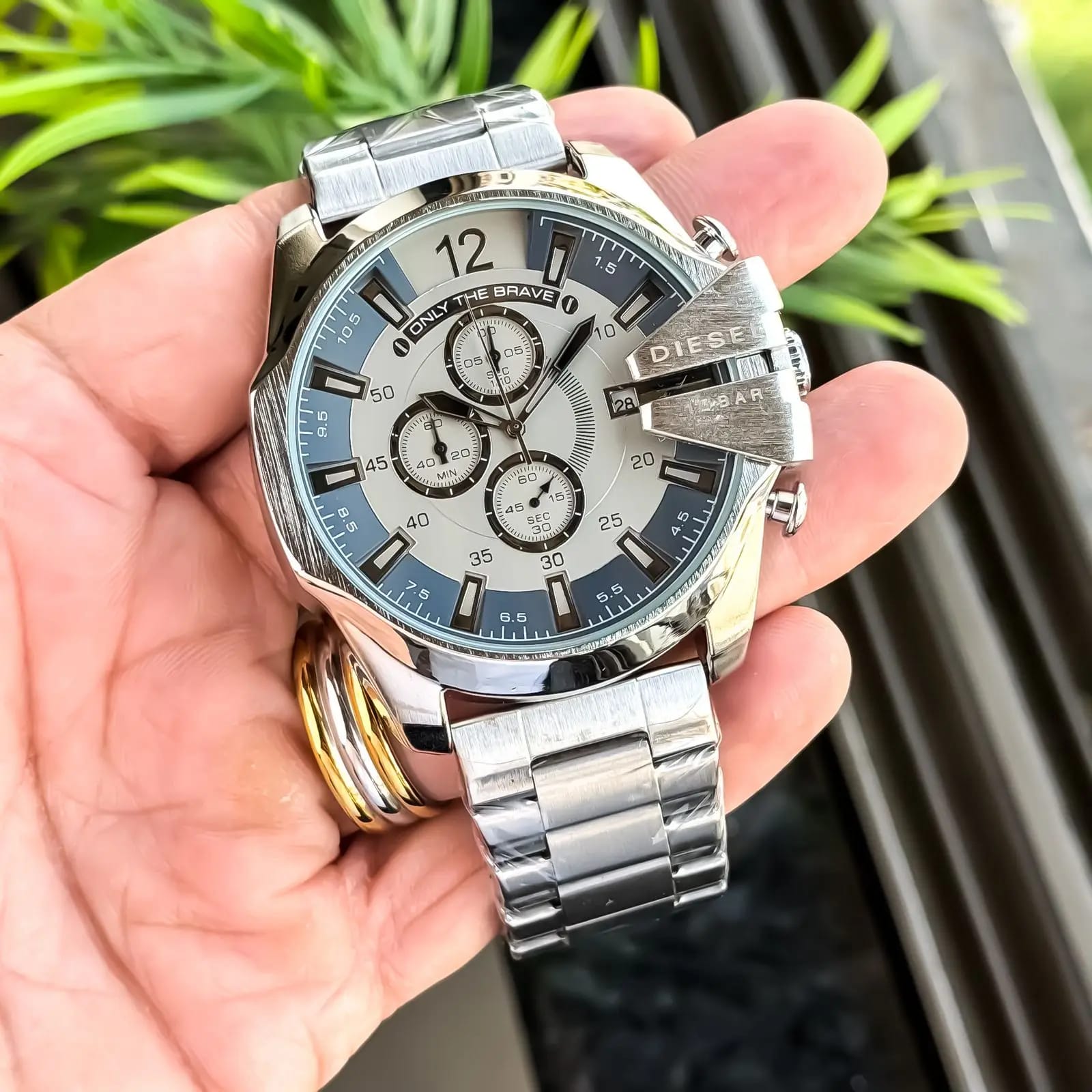 WATCH 10BAR